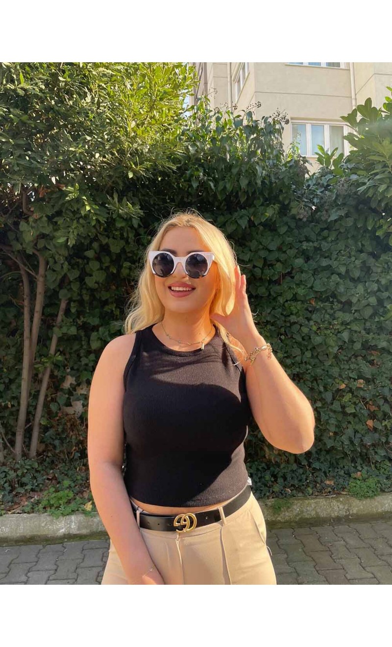 Siyah Crop